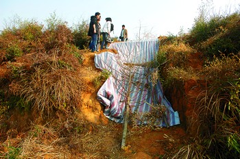 长沙汉代王墓被盗盗墓贼已进入主墓室(图)
