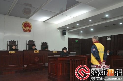 资料图:10月28日,长沙连环性虐致6名男子死亡案庭审现场。 三湘都市报记者 伍霞 摄