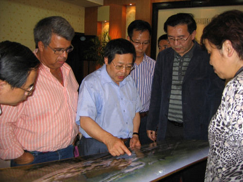 葡华侨联主席拟于贵州黔东南州建东方斗牛场