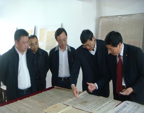 国家档案局局长杨冬权一行到我州调研