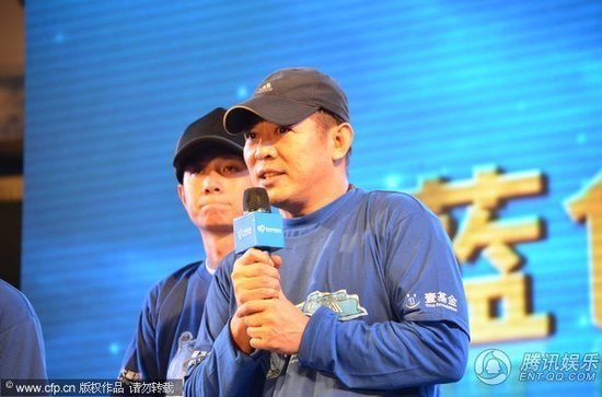 网友曝李连杰移民新加坡原因 称永远是炎黄子孙
