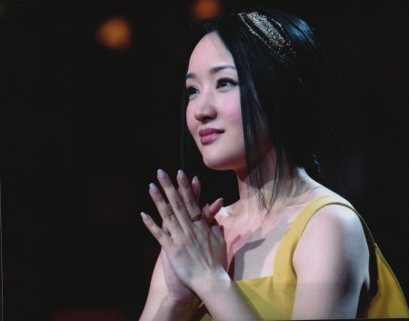 杨钰莹复出将首登央视唱新歌 与宋祖英孙楠同台