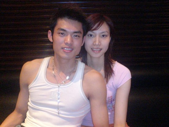 母亲透露林丹明年五一办婚礼 退役或进演艺圈