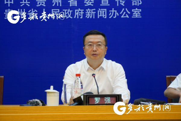 建国以来经济总量翻了多少倍_建国100周年手抄报