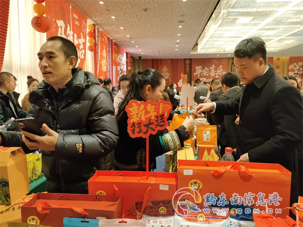 �ԡ��ʡ�Ϊý���ۺ�����ǭ��������������ζ���������Ļ ����ɫ��ҵ�����������